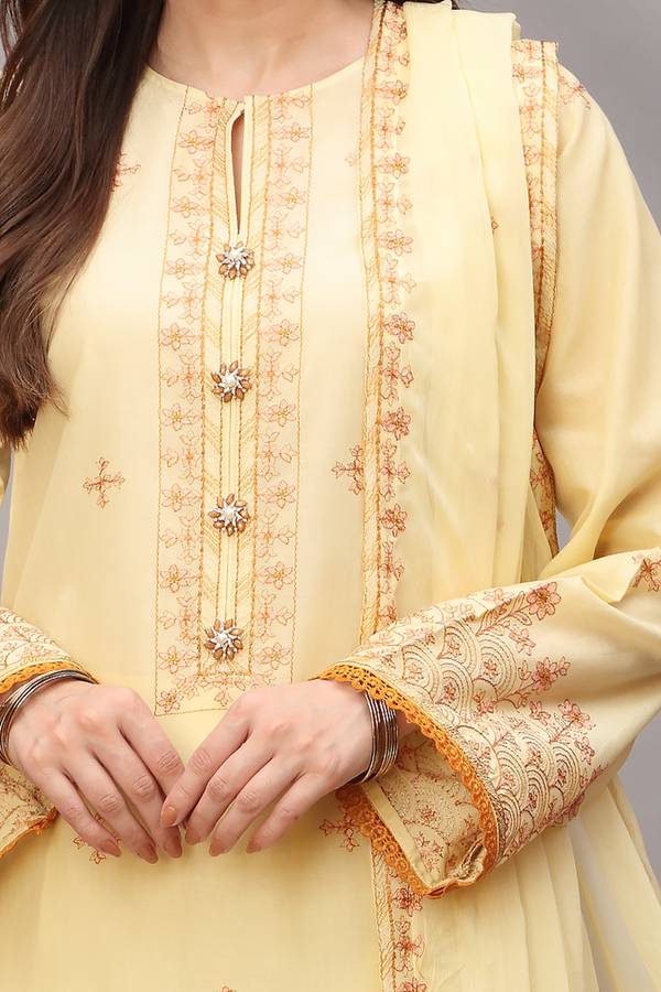 EMBROIDERED LAWN 3 PCS (UNSTICHED)