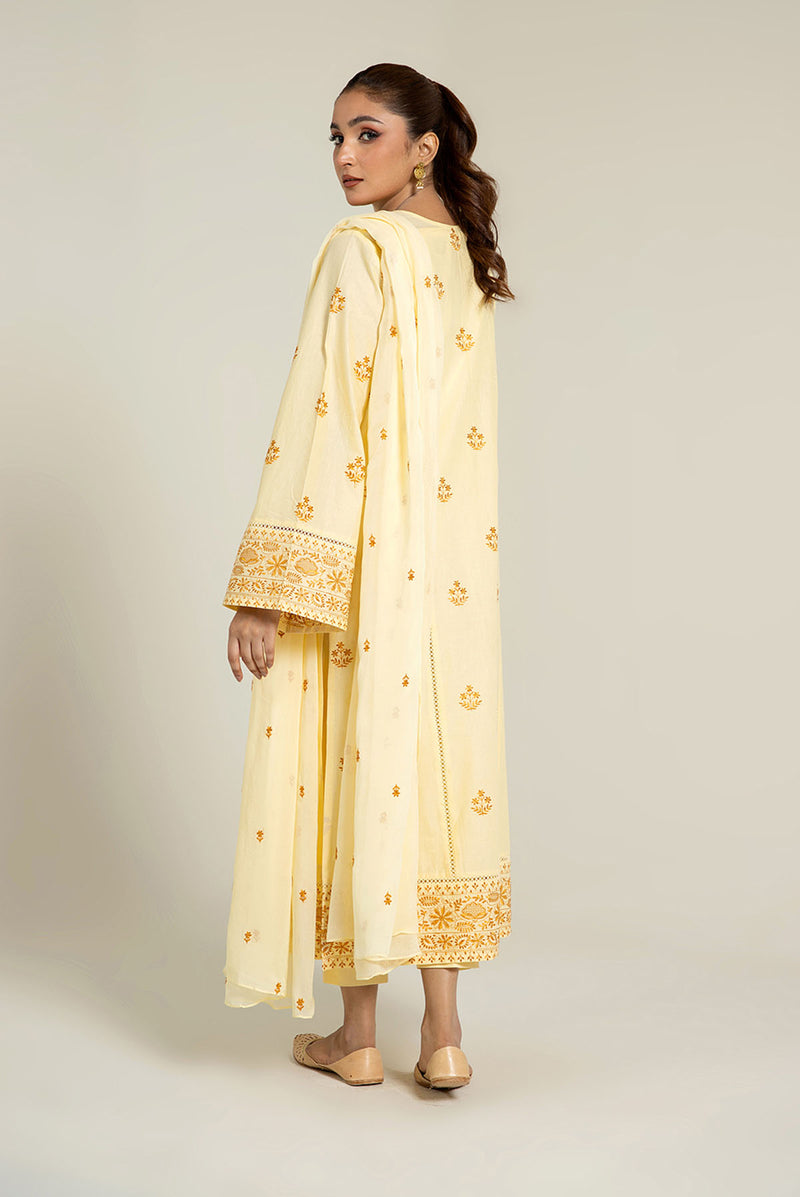 EMBROIDERED LAWN 3 PCS (UNSTITCHED)