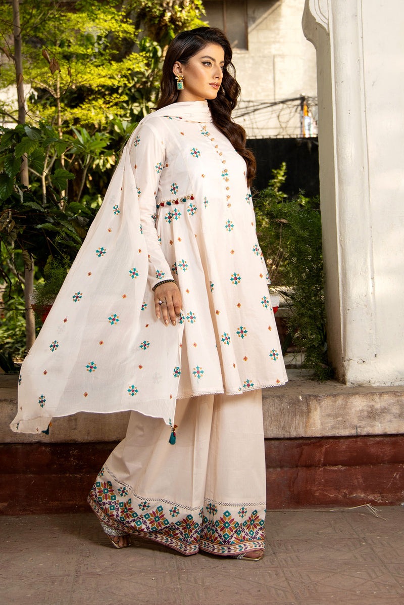 EMBROIDERED LAWN 3 PCS (UNSTITCHED)