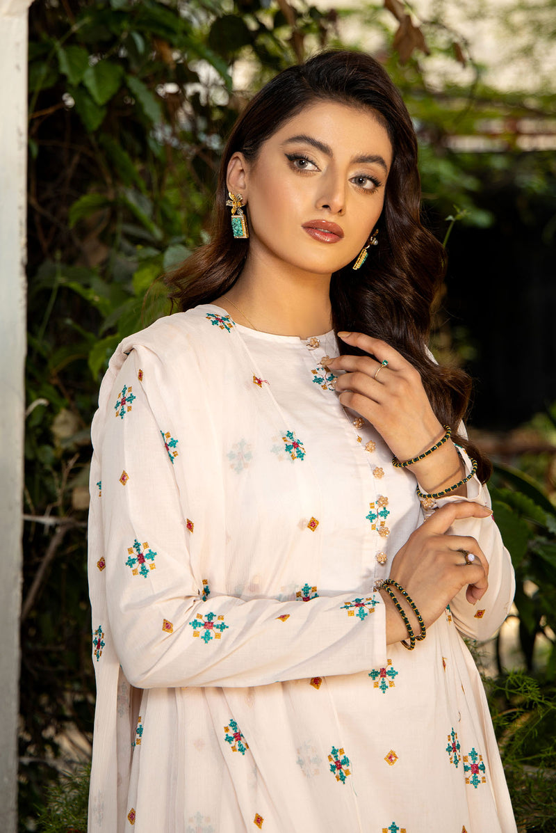 EMBROIDERED LAWN 3 PCS (UNSTITCHED)
