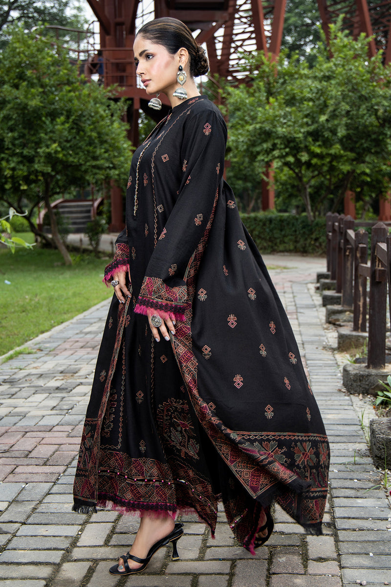 EMBROIDERED KARANDI LAWN SHAWL 1 PCS