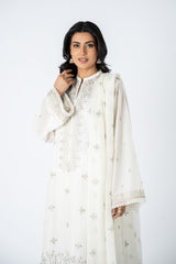 EMBROIDERED LAWN 3 PCS (UNSTITCHED)