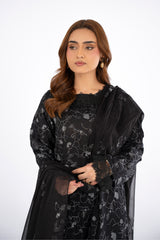 EMBROIDERED LAWN 3 PCS (UNSTITCHED)