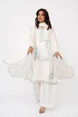 EMBROIDERED LAWN 3 PCS (UNSTITCHED)