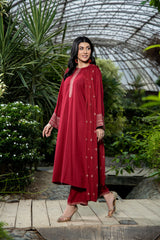 PRET EMBROIDERED KARANDI LAWN 3 PCS