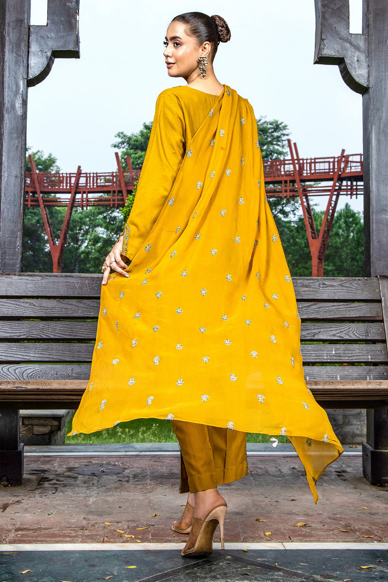 PRET EMBROIDERED SLUB KHADDAR 3 PCS