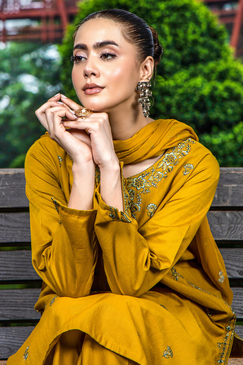 PRET EMBROIDERED SLUB KHADDAR 3 PCS