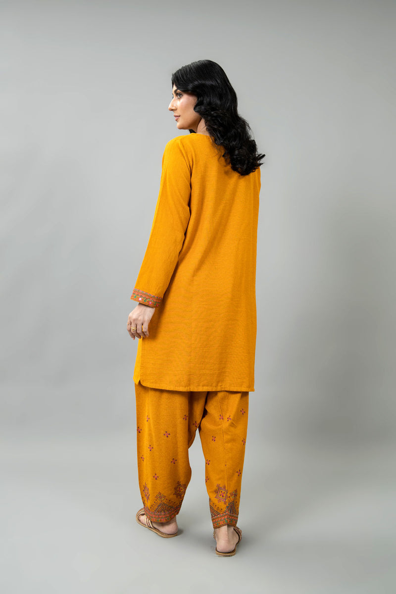 PRET EMBROIDERED & EMBELISHED COTTON KARANDI 2 PCS