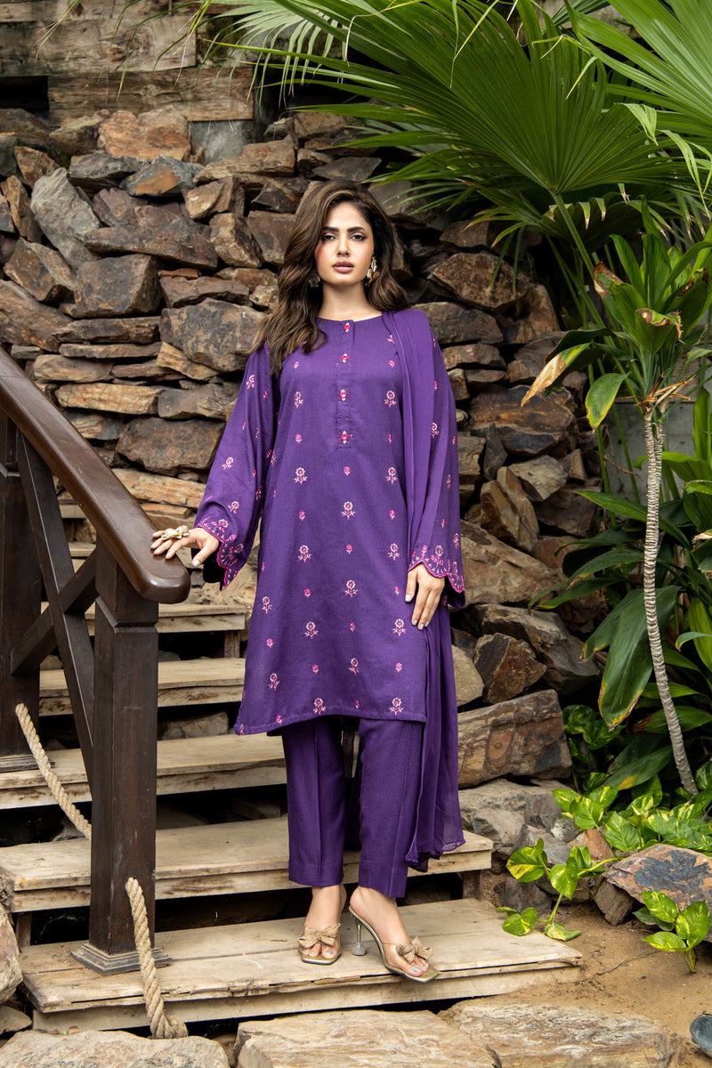 PRET EMBROIDERED & SHEESHA WORK KARANDI LAWN 3 PCS