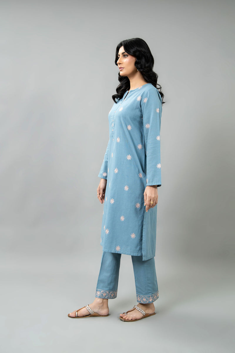 PRET EMBROIDERED SLUB KHADDAR 2 PCS