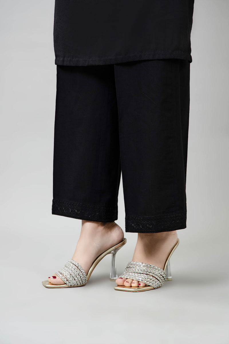 EMBROIDERED SLUB KHADDAR TROUSER