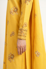 PRET EMBROIDERED  SLUB KHADDAR 3 PCS
