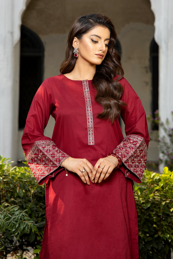 PRET EMBROIDERED LAWN 2 PCS