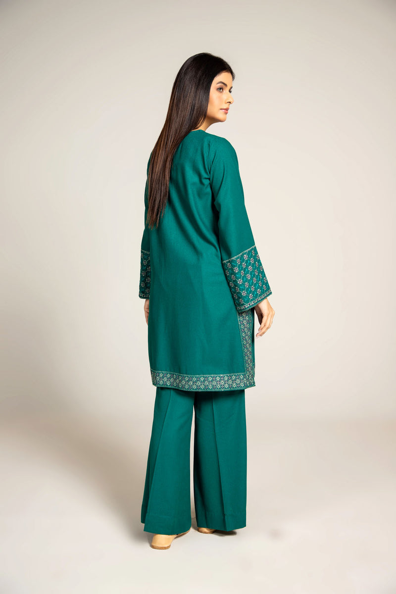 PRET EMBROIDERED KARANDI LAWN 2 PCS