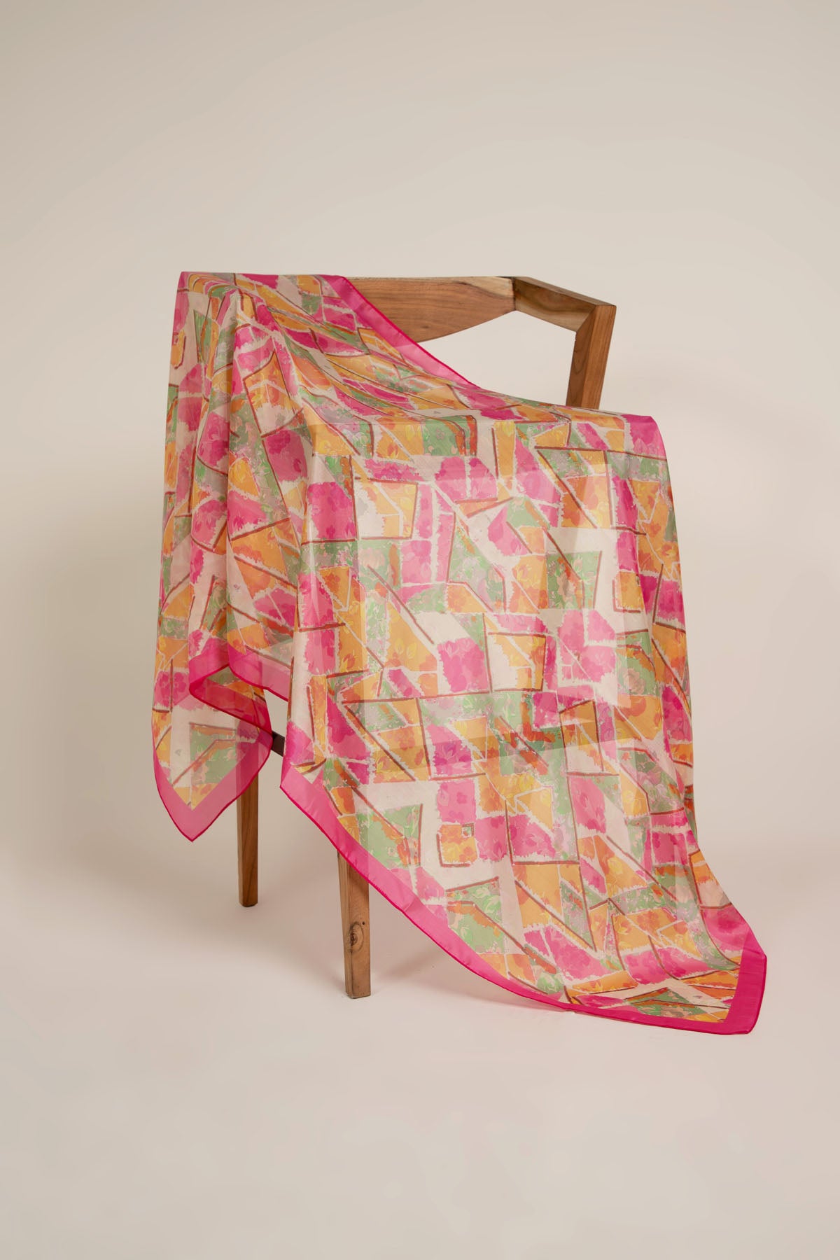 PRINTED MEDIUM SILK STOLER – The Fabric Store Pakistan