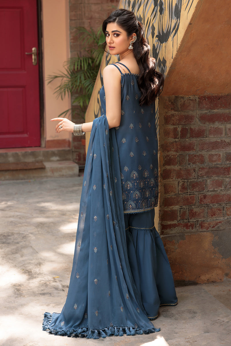 EMBROIDERED  LAWN 3 PCS
