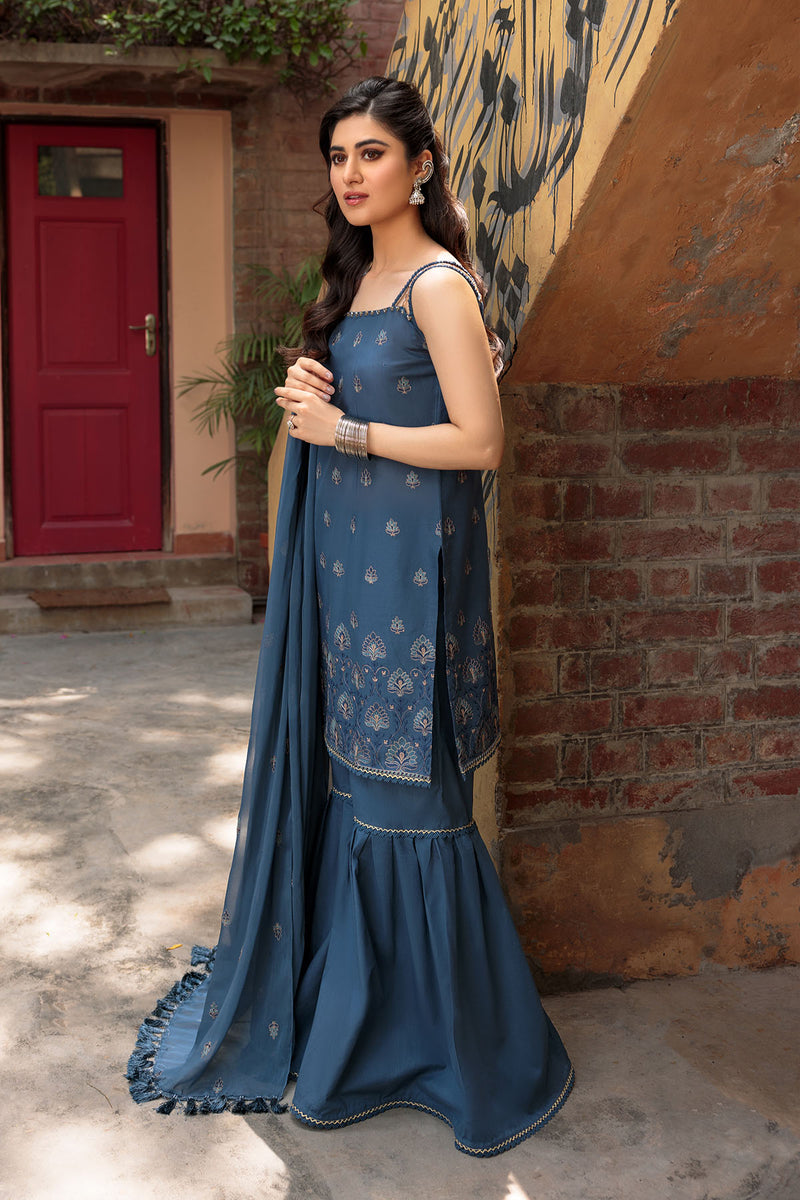 EMBROIDERED  LAWN 3 PCS