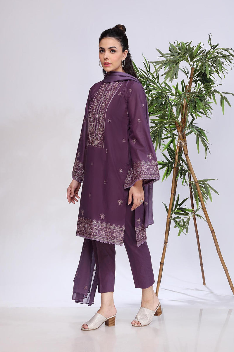 EMBROIDERED  LAWN 3 PCS