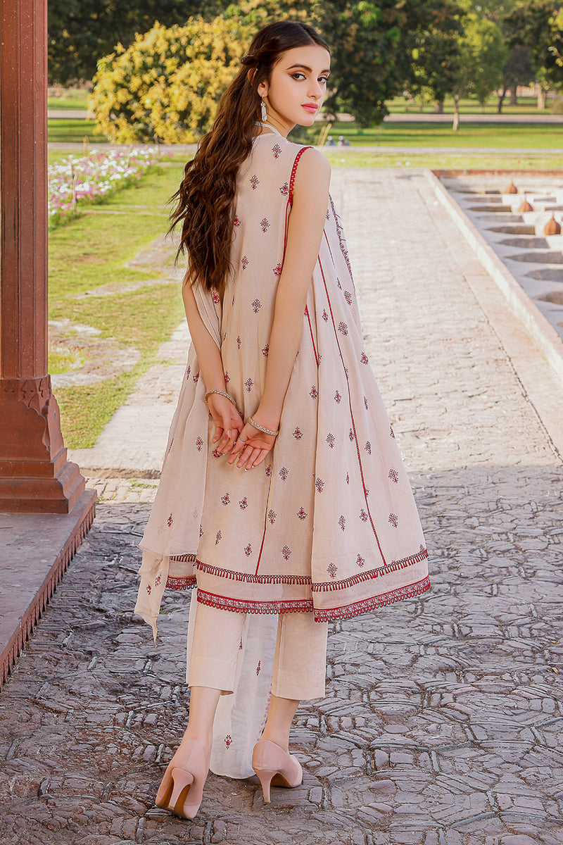 EMBROIDERED  LAWN 3 PCS