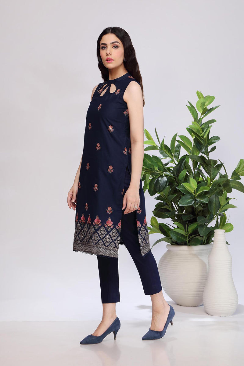 EMBROIDERED  LAWN 1 PCS