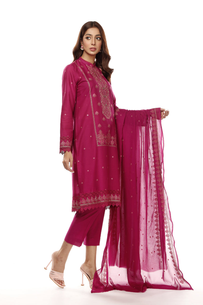 EMBROIDERED  LAWN 3 PCS