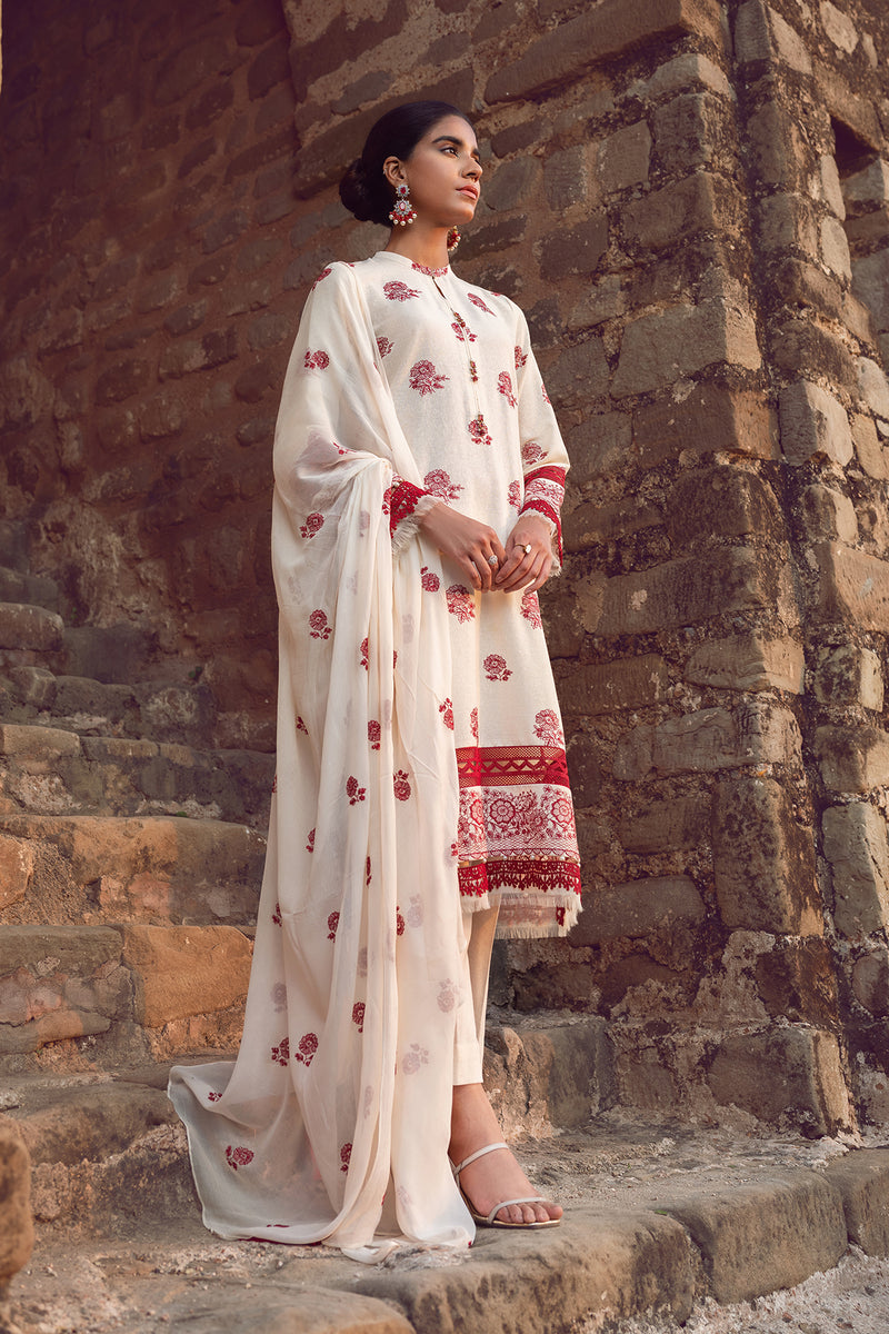 EMBROIDERED COTTON KARANDI 3PCS