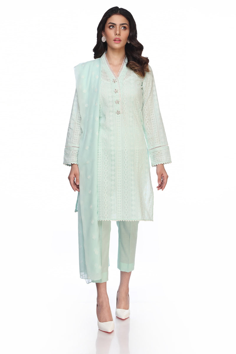EMBROIDERED  LAWN 3 PCS