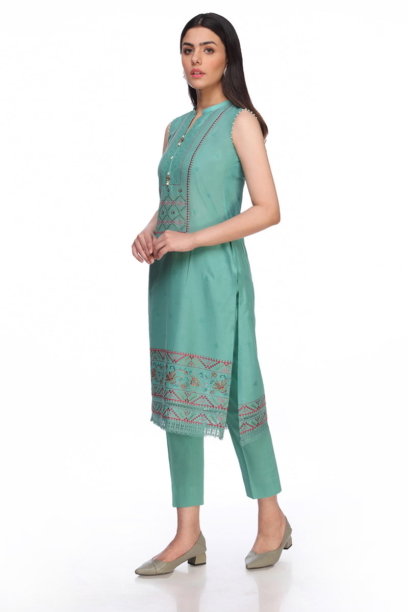 EMBROIDERED  LAWN 2 PCS
